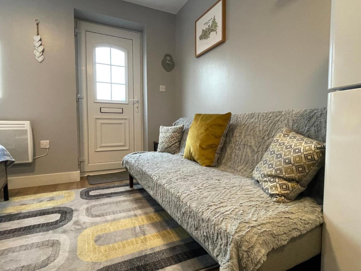 Westend Holiday Let 4 Брекон Экстерьер фото